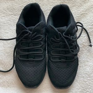 *CAPEZIO* dance shoes